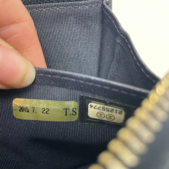 Chanel CC Quilted Lambskin Leather L Gusset Zipper Long Wallet Dark Navy Blue - Picture 13 of 14